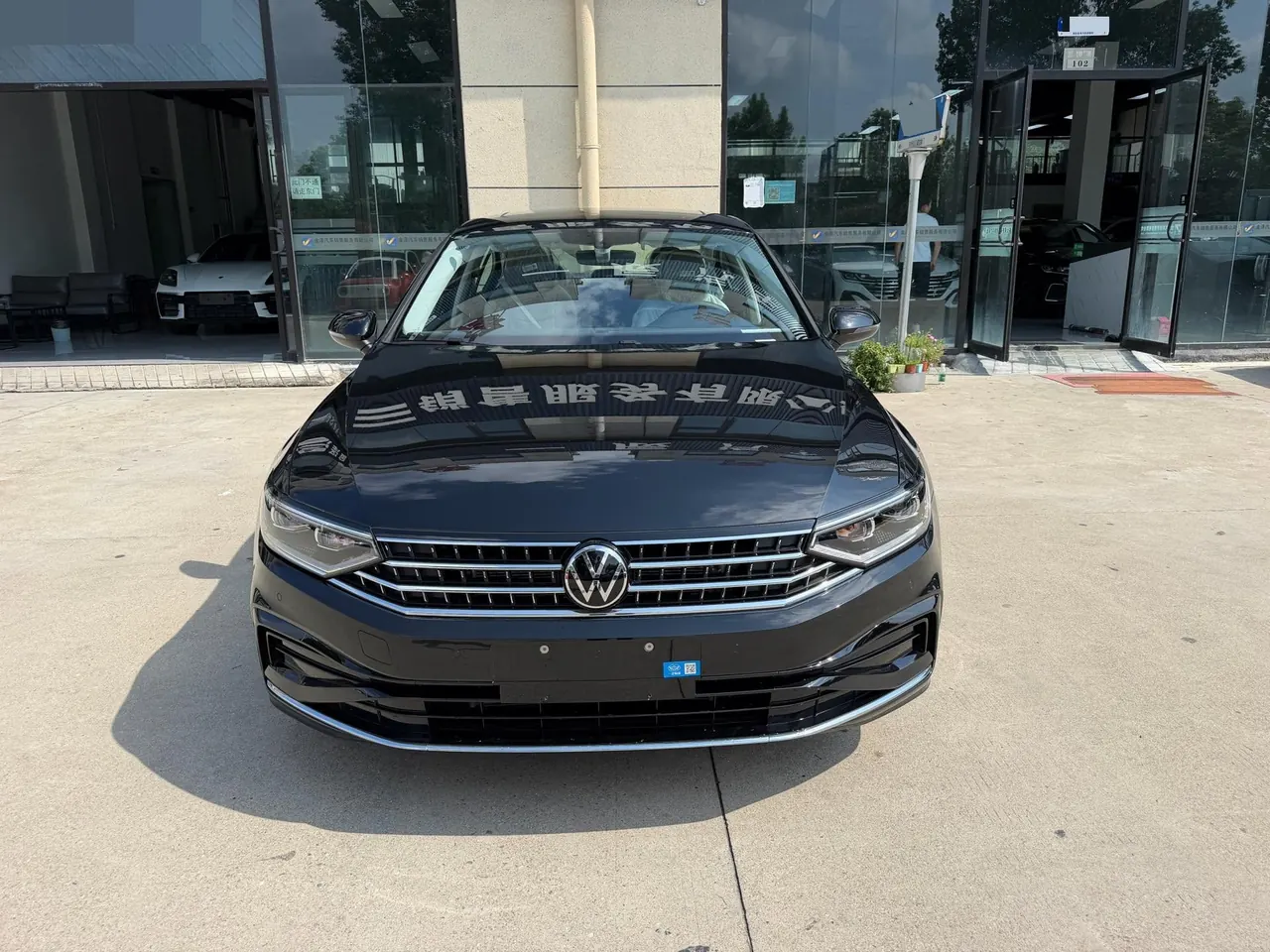打开图片灯箱:Volkswagen 2026 Magotan 2.0TSI 330TSI 30 million selected elite automatic gear