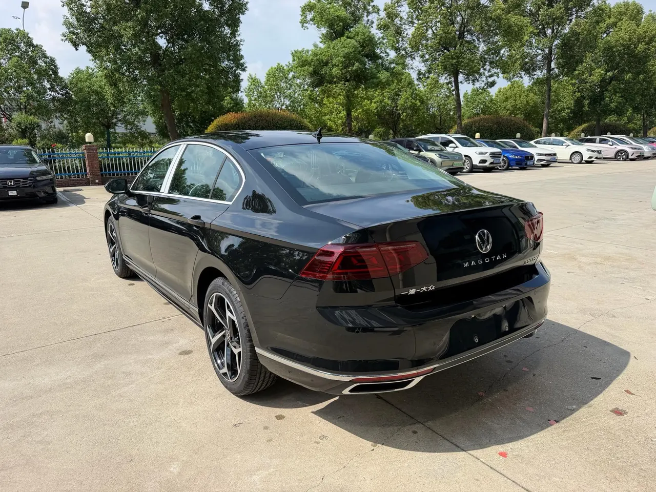 Volkswagen 2026 Magotan 2.0TSI 330TSI 30 million selected elite automatic gear 6