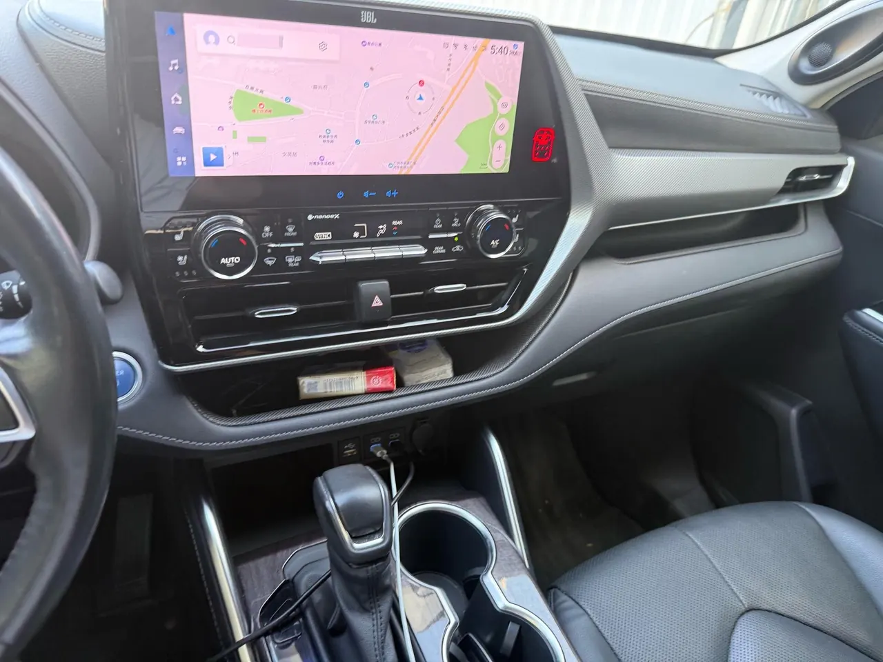 Toyota 2022 Highlander Dual Engine 2.5 Stepless Four-wheel Drive Extreme Edition 7-seat Automatic Gear 4
