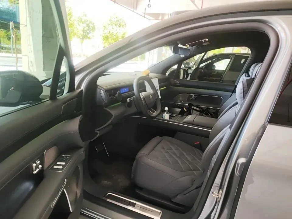 NIO 2026 ES8 6-seat executive deluxe automatic gear 9