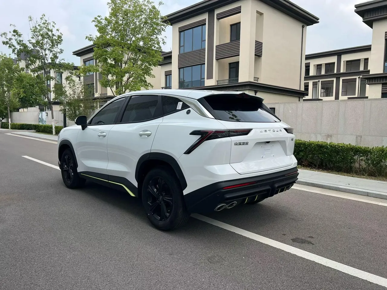Jetour 2025 Dasheng 1.5T Youth UP Automatic Gear 3