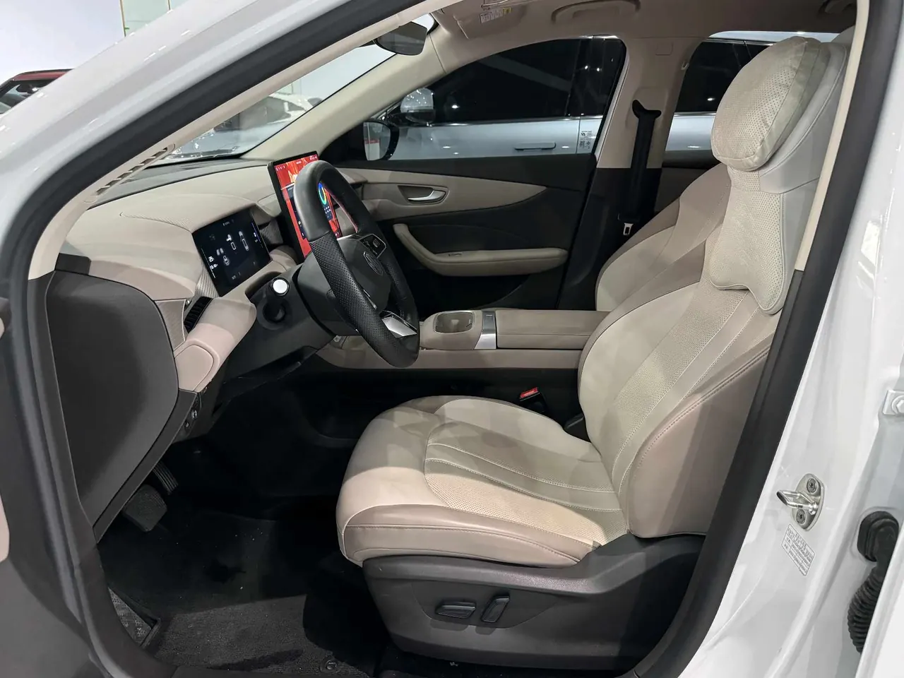 MG 2025 MG ES 5 515plus rear drive automatic gear 7