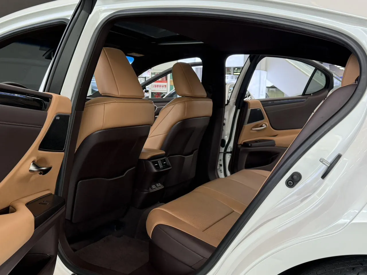 Lexus ES (Imported) 2020 ES300h 2.5 Stepless Intelligence Hybrid Special Limited Edition Automatic Gear 6