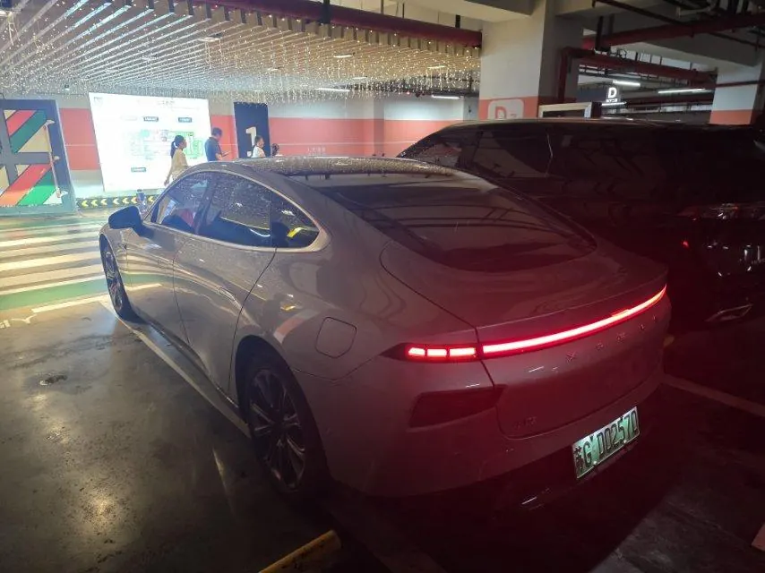 Xpeng 2020 P7 Rear Drive Long Endurance Smart Edition Automatic Gear 4