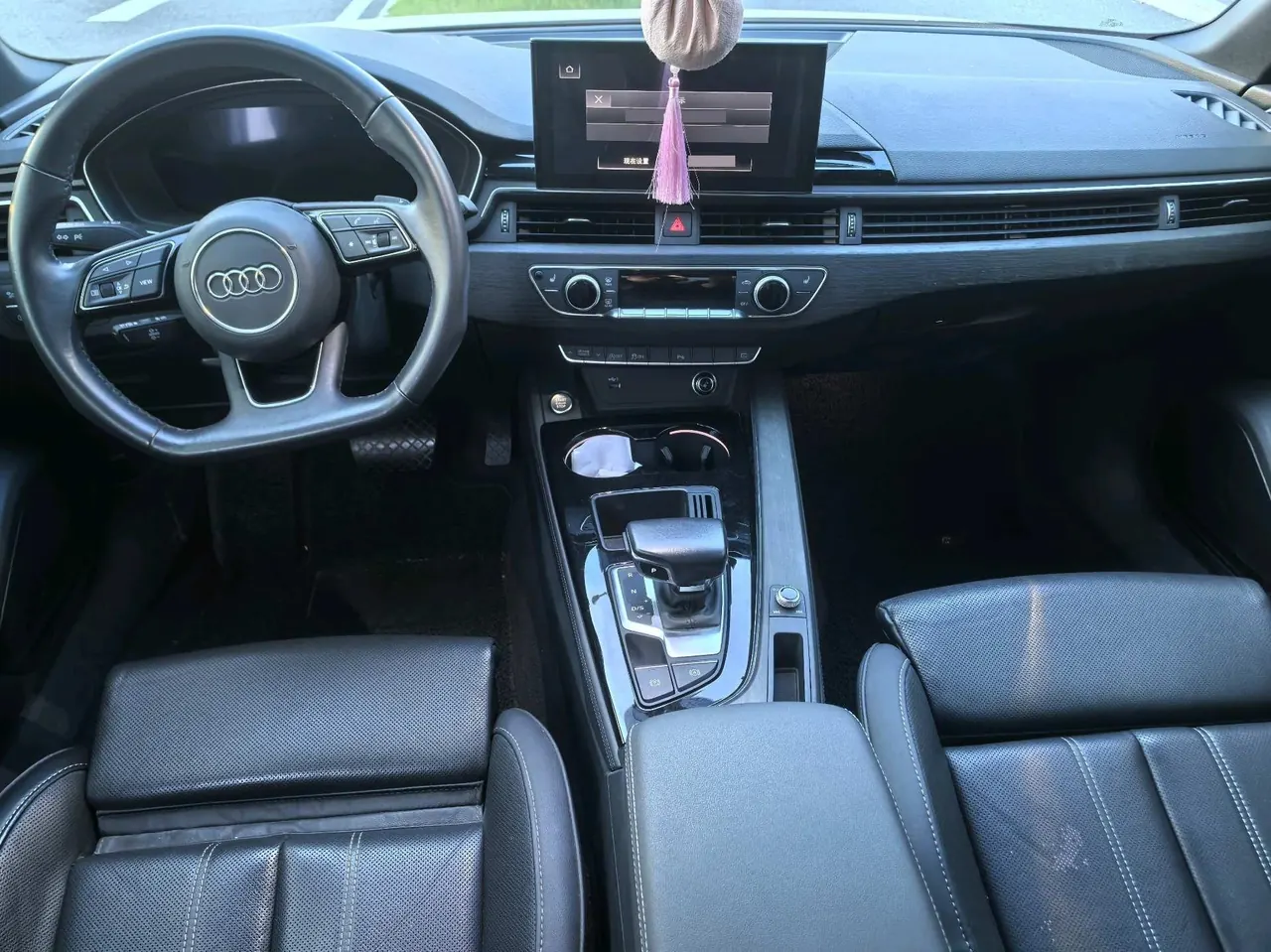 Audi 2023 A4L 2.0TFSI 40TFSI Deluxe Dynamic Automatic 5