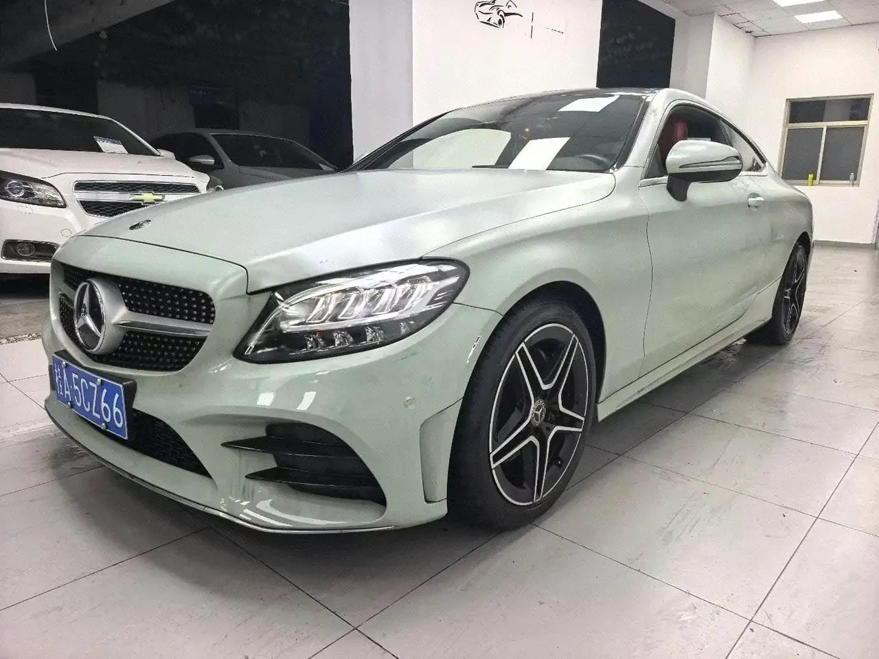 打开图片灯箱:Mercedes Benz Class C (Imported) 2021 C 260 Coupe 48V 1.5T Automatic Gear