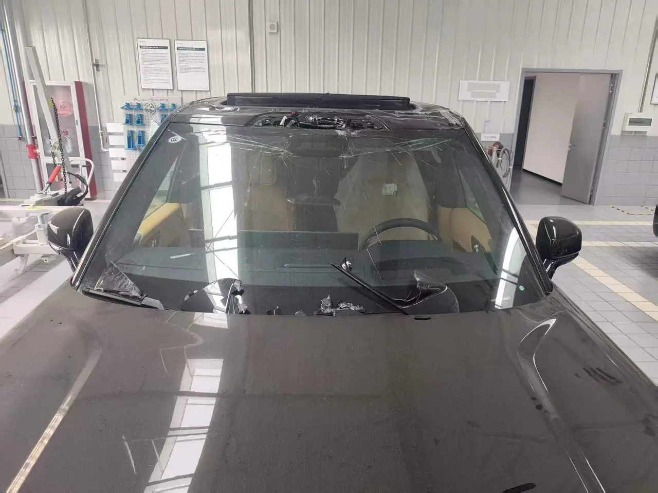 Zeekr 2025 Zeekr 9X 2.0T Hyper Edition 70kWh Automatic Gear 8