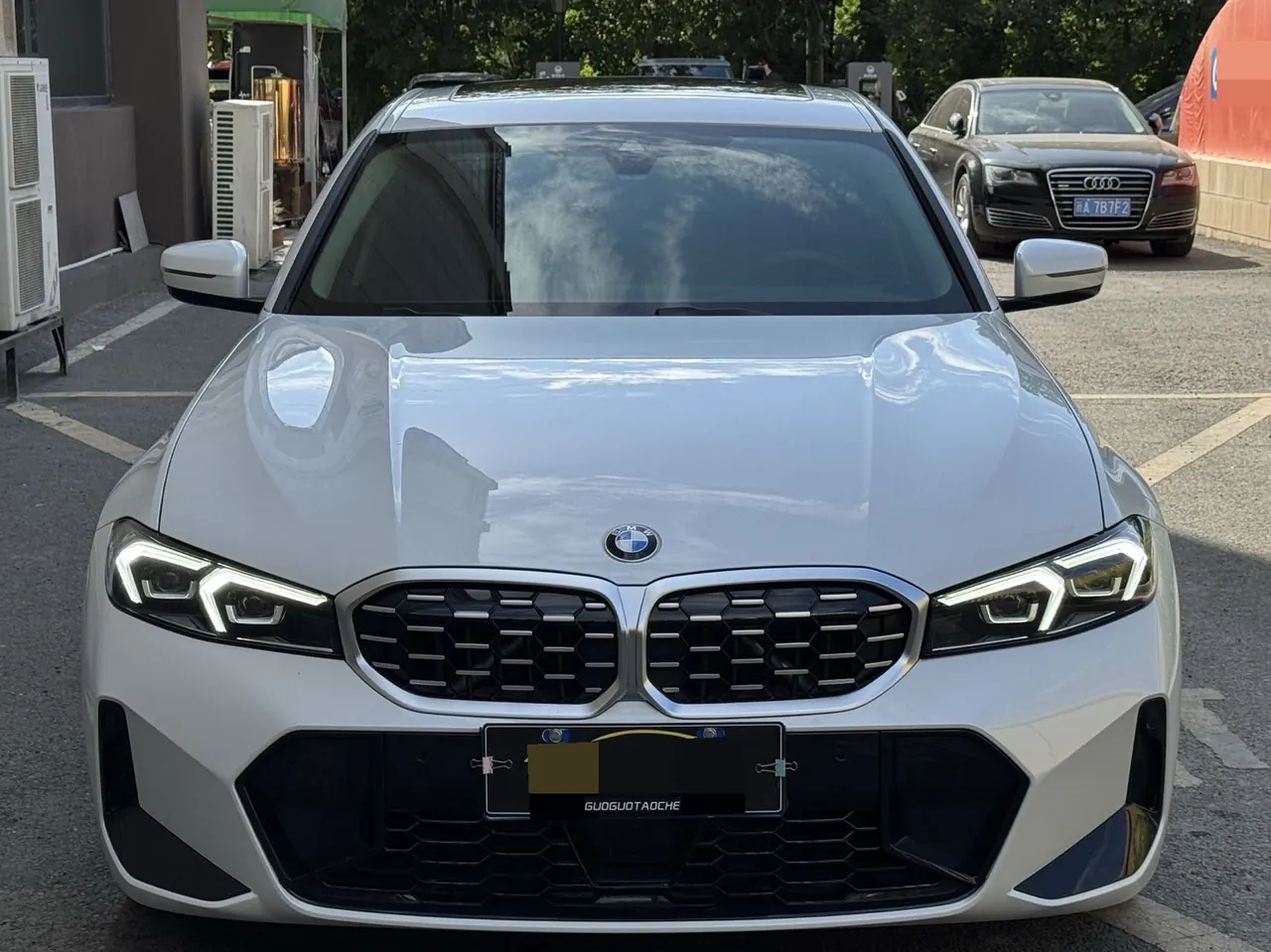 BMW 3 Series 2025 model 325i 2.0T M Sport Package automatic transmission 2