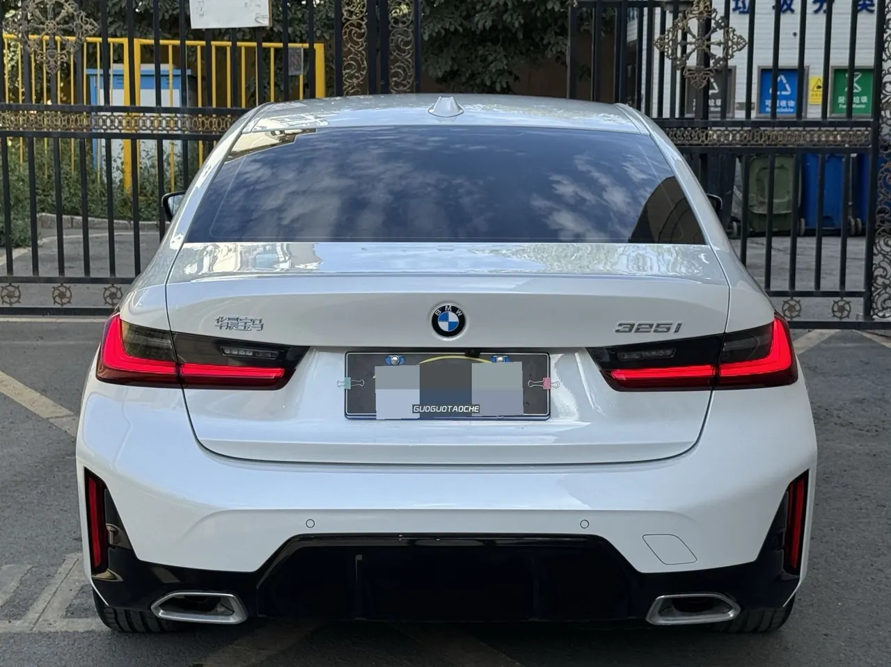 BMW 3 Series 2025 model 325i 2.0T M Sport Package automatic transmission 5