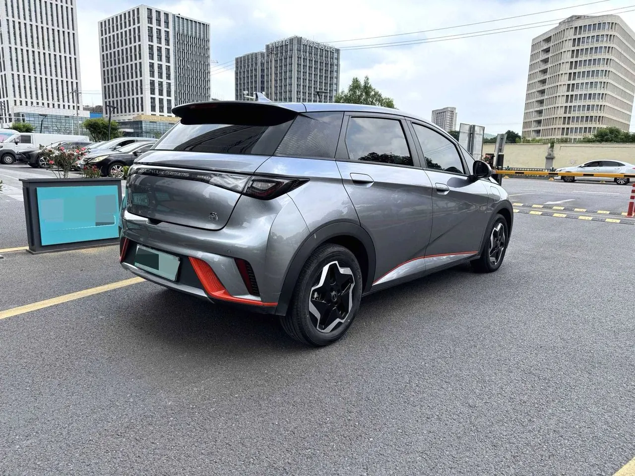 BYD 2021 Dolphin 405km Fashion Edition Automatic 9