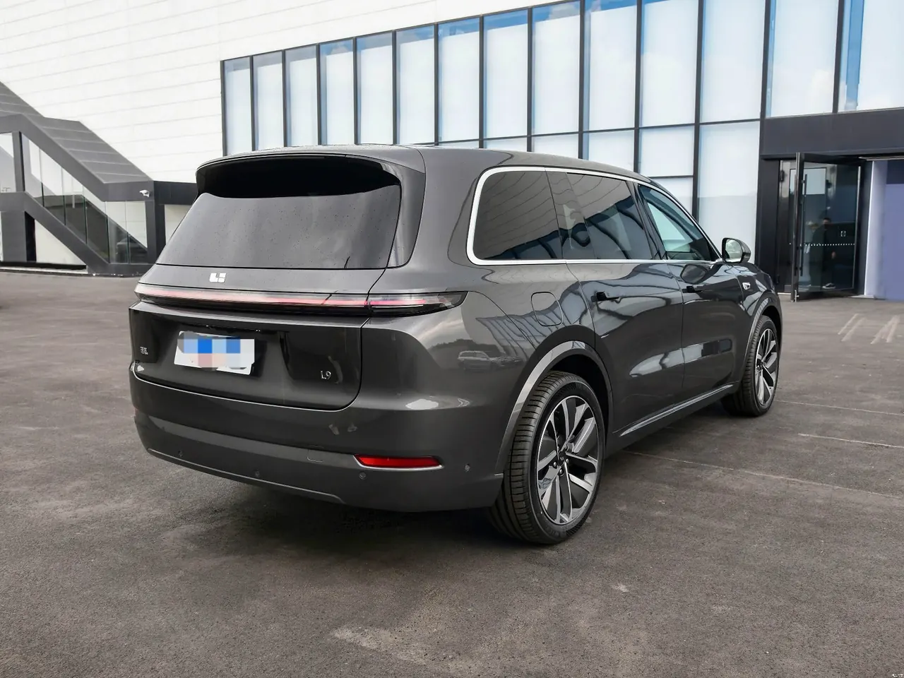 Li 2022 L9 1.5T Max Edition Automatic Gear 6