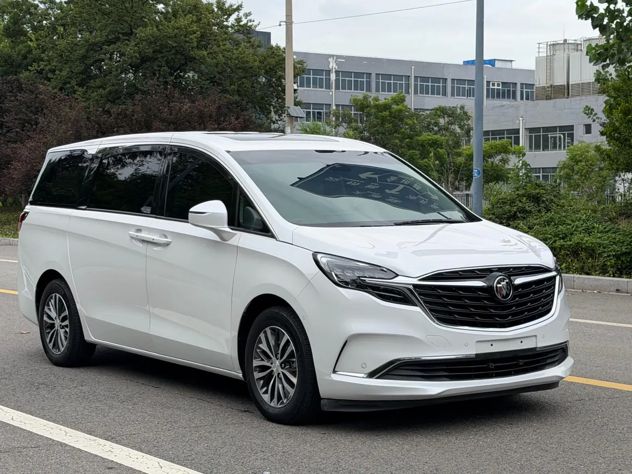 Buick 2022 GL8 ES Lu Zun 2.0T 653T Exclusive Automatic Gear 3