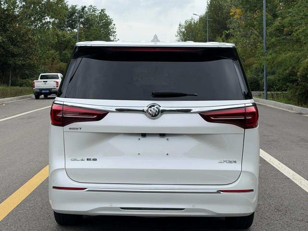 Buick 2022 GL8 ES Lu Zun 2.0T 653T Exclusive Automatic Gear 8
