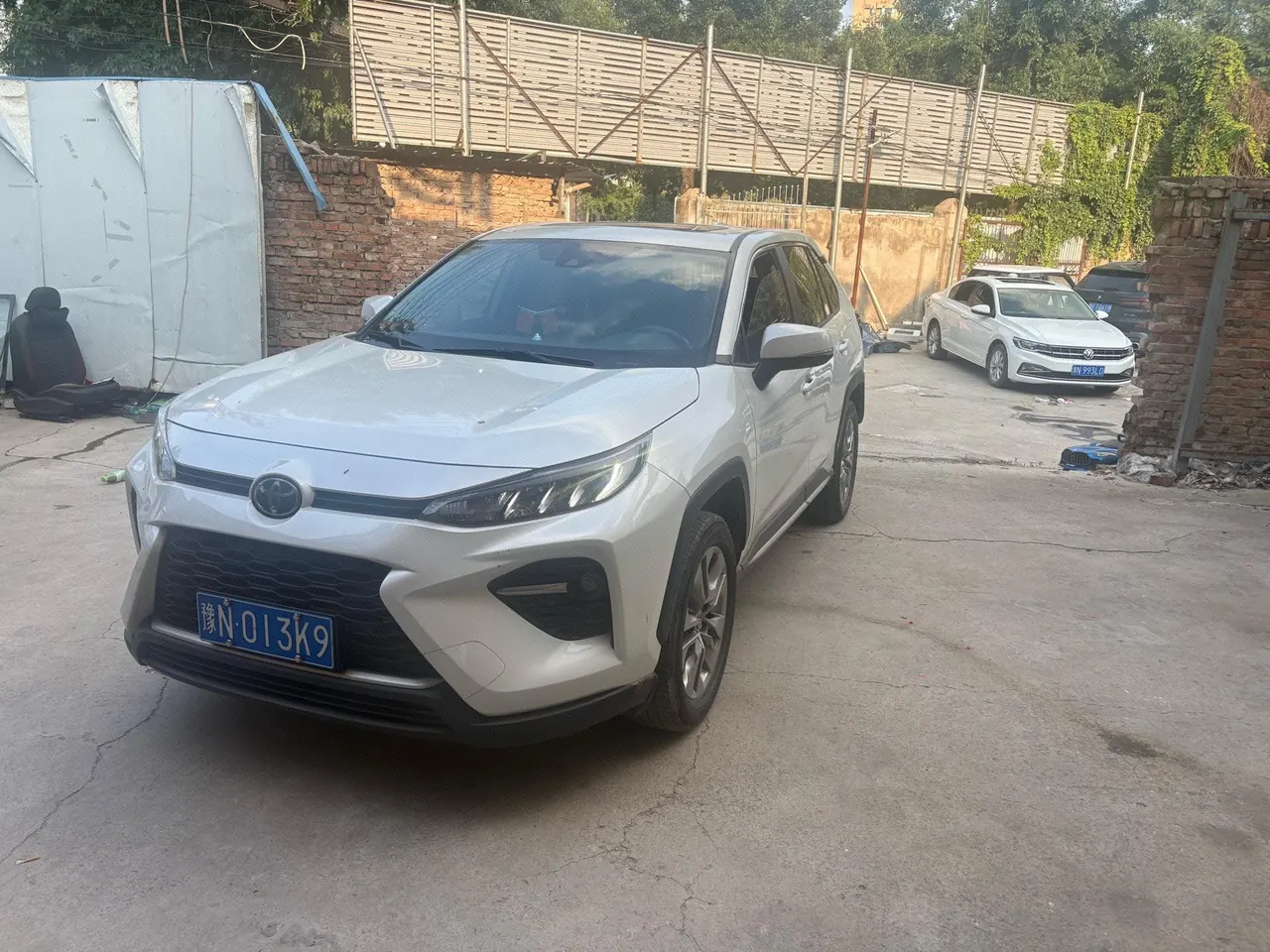 Open image lightbox: Toyota 2020 Wilanda 2.0 Stepless Two-Drive Technology Edition Automatic Gear