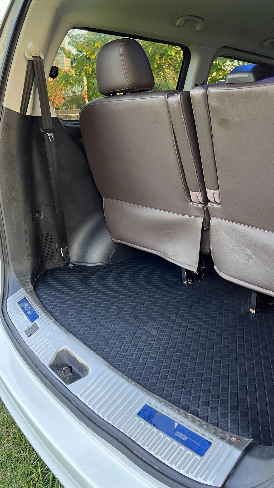 The popular Lingzhi PLUS 2022 Lingzhi PLUS 2.0 Travel Edition Elite 7-seat Manual 15