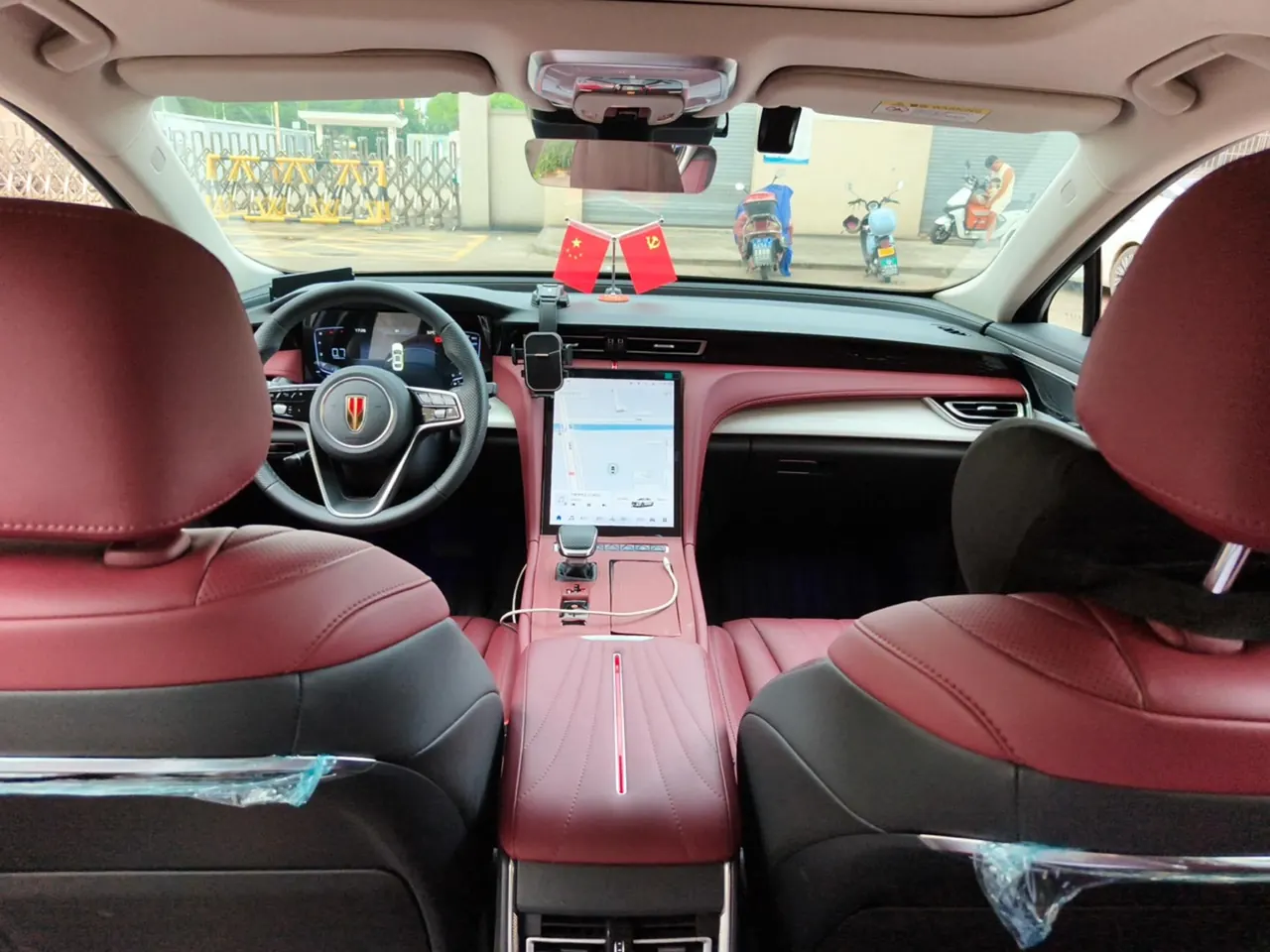 HongQi 2025 H5 1.5T Flag Rhyme 500000 Commemorative Automatic Gear 4
