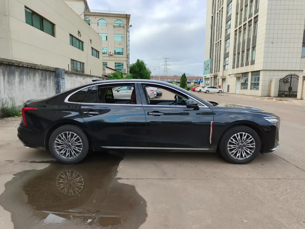 HongQi 2025 H5 1.5T Flag Rhyme 500000 Commemorative Automatic Gear 6
