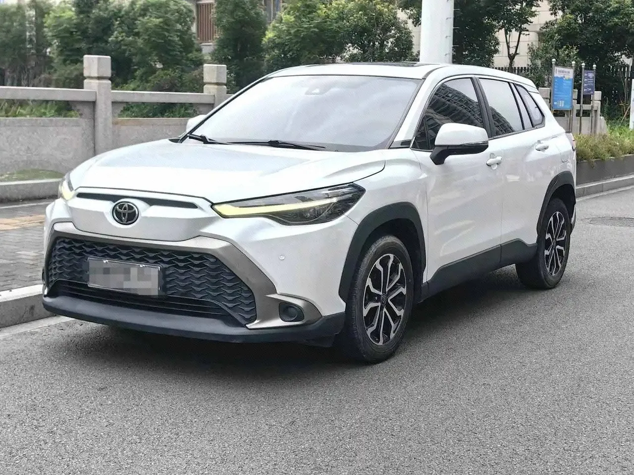 Open image lightbox: Toyota 2023 Fenglanda 2.0 Stepless Deluxe Edition Automatic Transmission