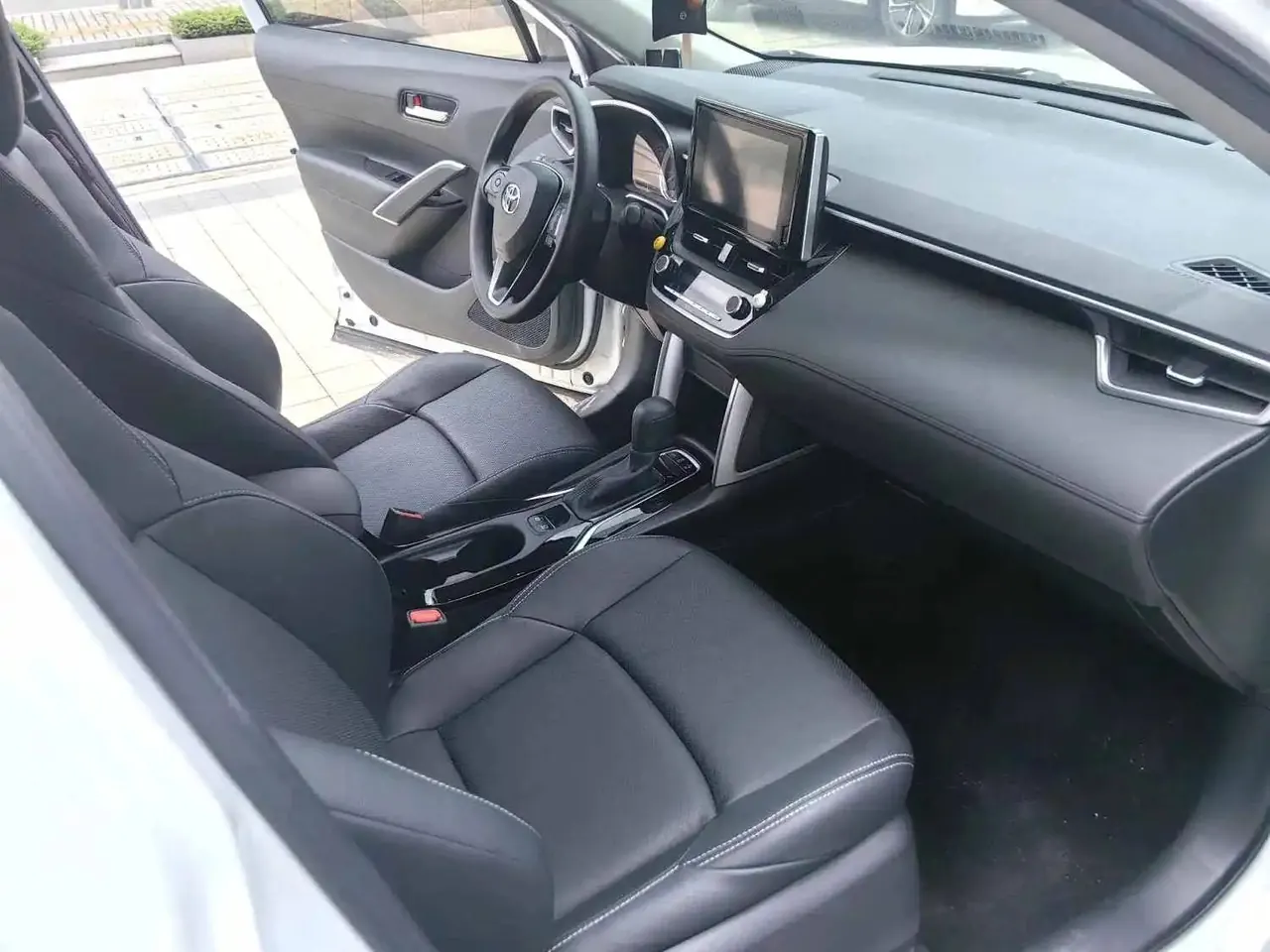 Toyota 2023 Fenglanda 2.0 Stepless Deluxe Edition Automatic Transmission 6