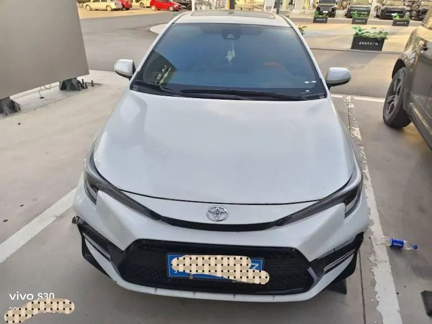 Toyota 2023 Lei Ling 1.2T Stepless 185T Sports Edition Automatic Gear 2
