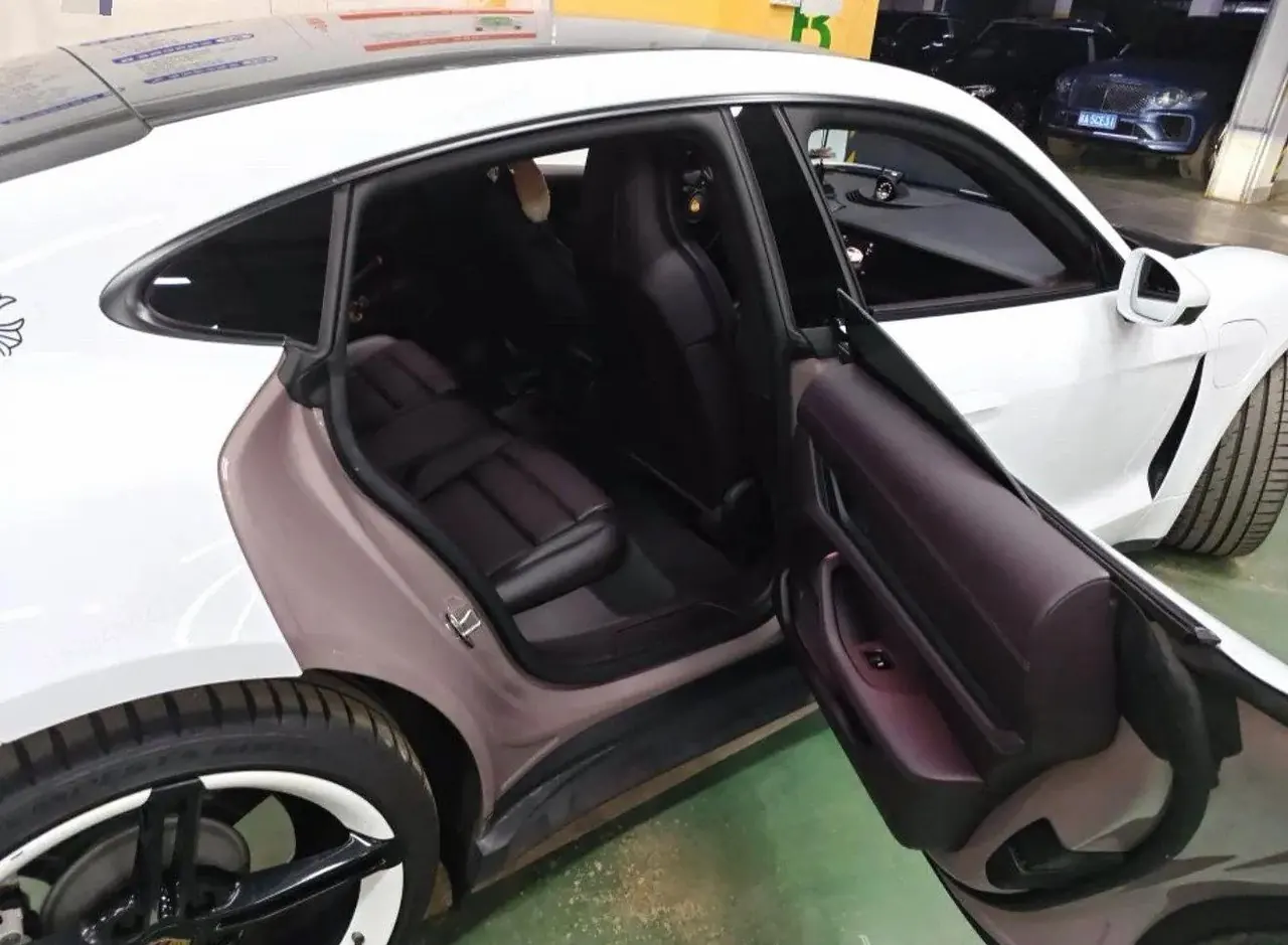 Porsche Taycan (Imported) 2020 Taycan Taycan Automatic 6