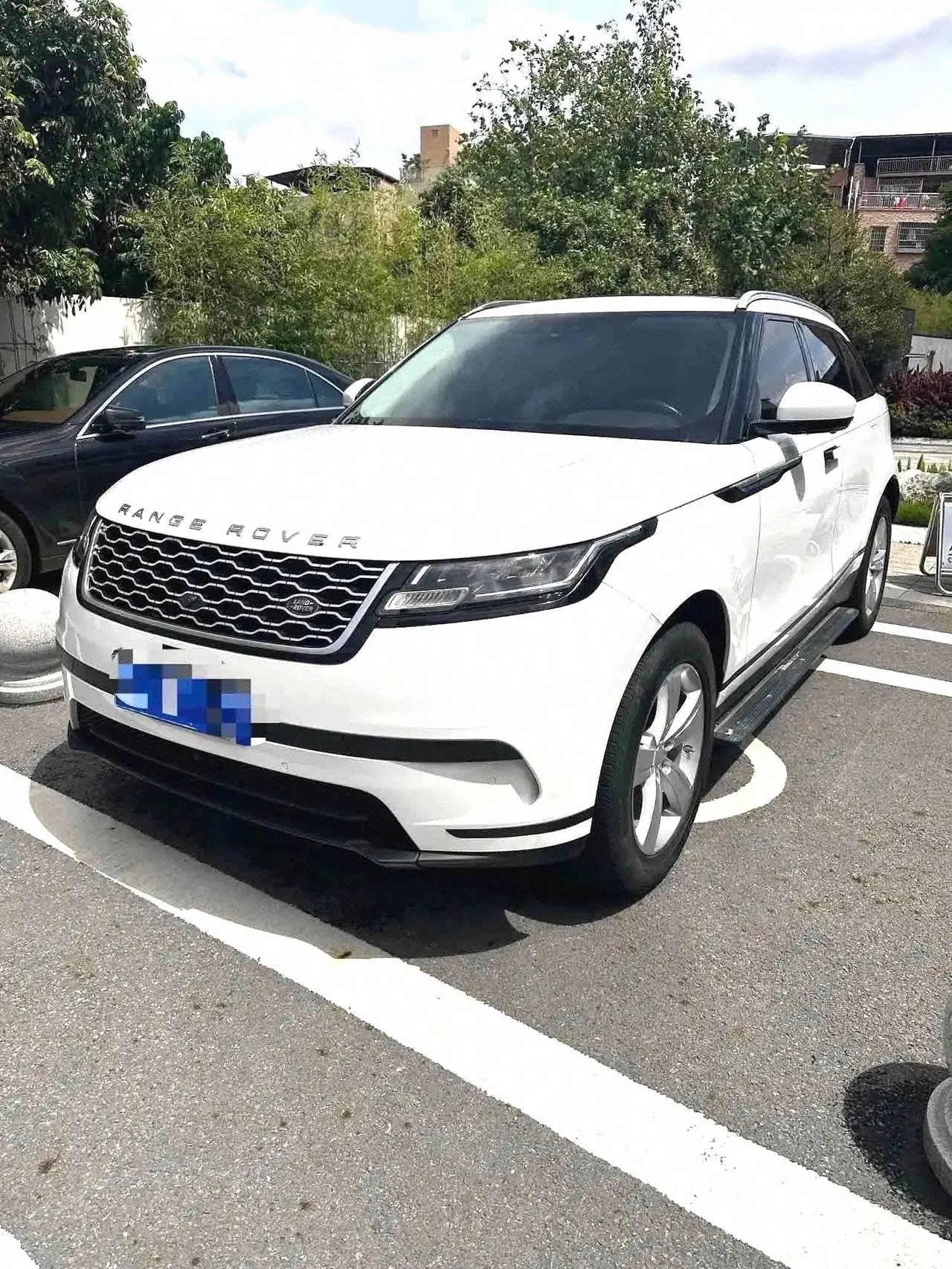 Open image lightbox: Land Rover Range Rover Star Pulse (Imported) 2020 Range Rover Star Pulse 2.0T P250 Automatic Gear