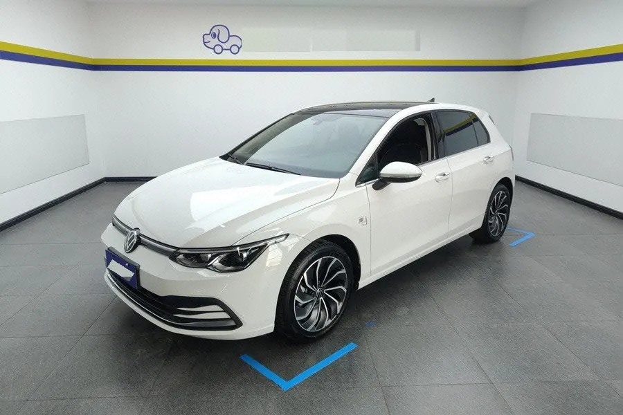 Open image lightbox: Volkswagen 2023 Golf 8 PRO 1.4TSI 280TSI (facelift) automatic transmission