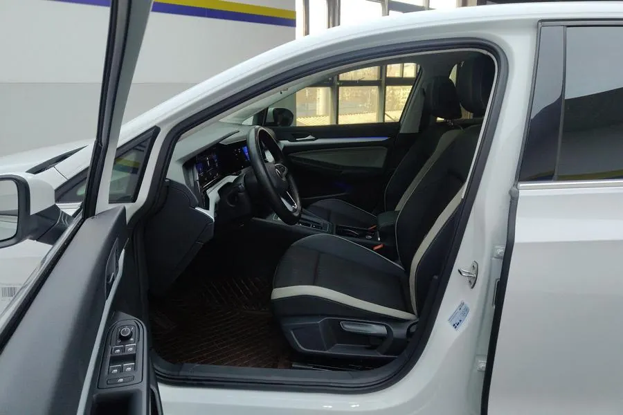 Volkswagen 2023 Golf 8 PRO 1.4TSI 280TSI (facelift) automatic transmission 4