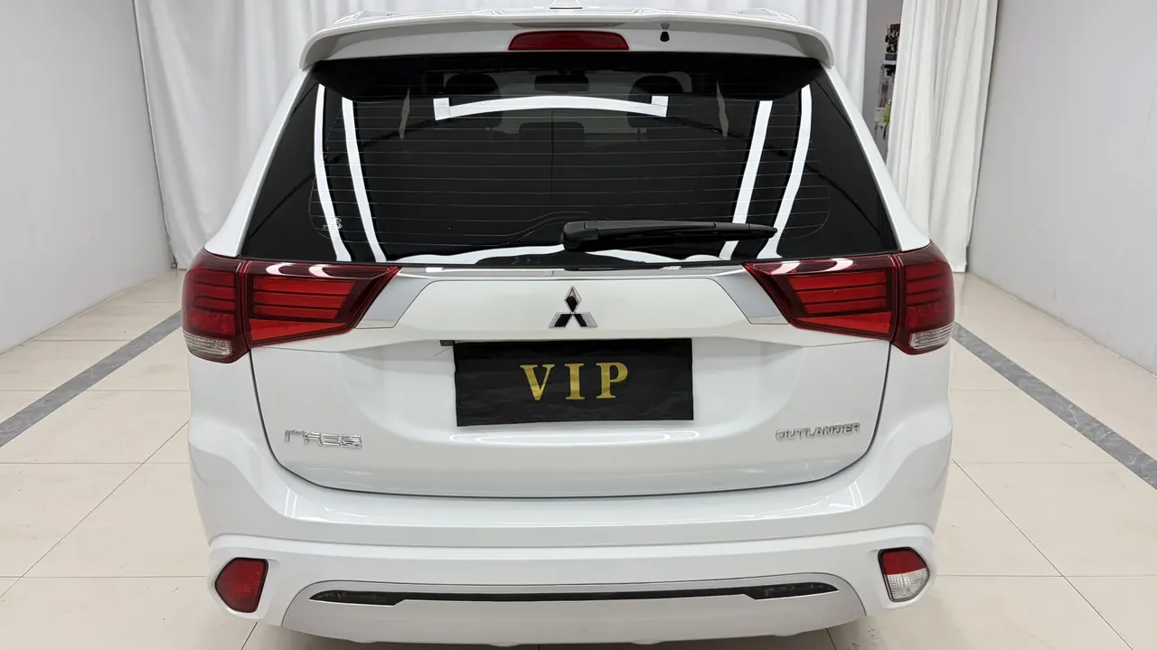 Mitsubishi 2020 Outlander 2.0 Stepless Two-Drive Enjoy Edition 5-seat Automatic Gear 5