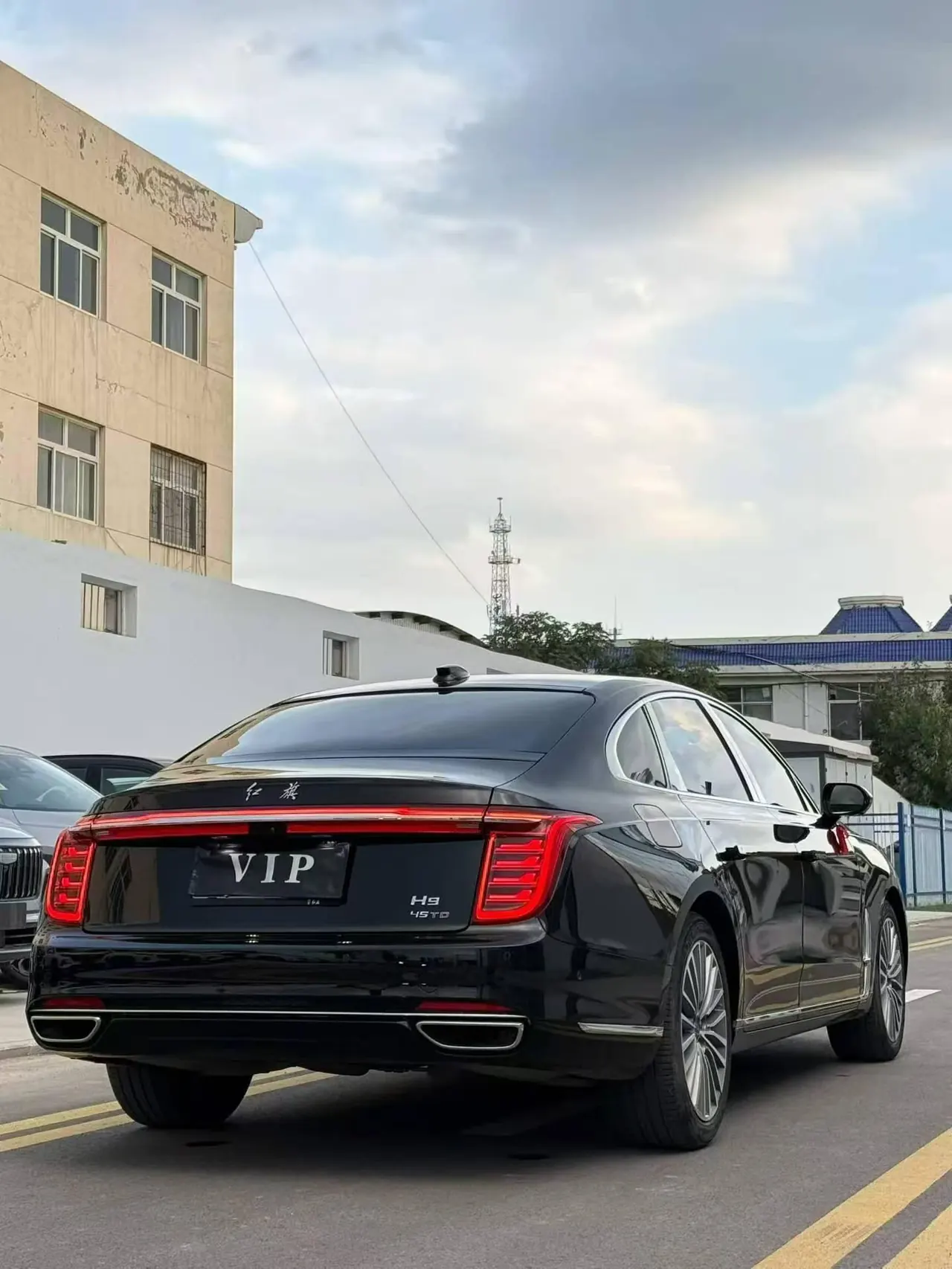HongQi 2020 H9 48V 2.0T Zhilian Qi Chang Edition Automatic Gear 9