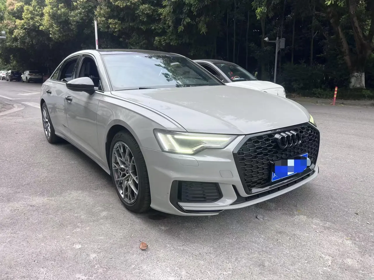 Audi 2020 A6L 2.0TFSI 40TFSI Deluxe Dynamic Automatic 2