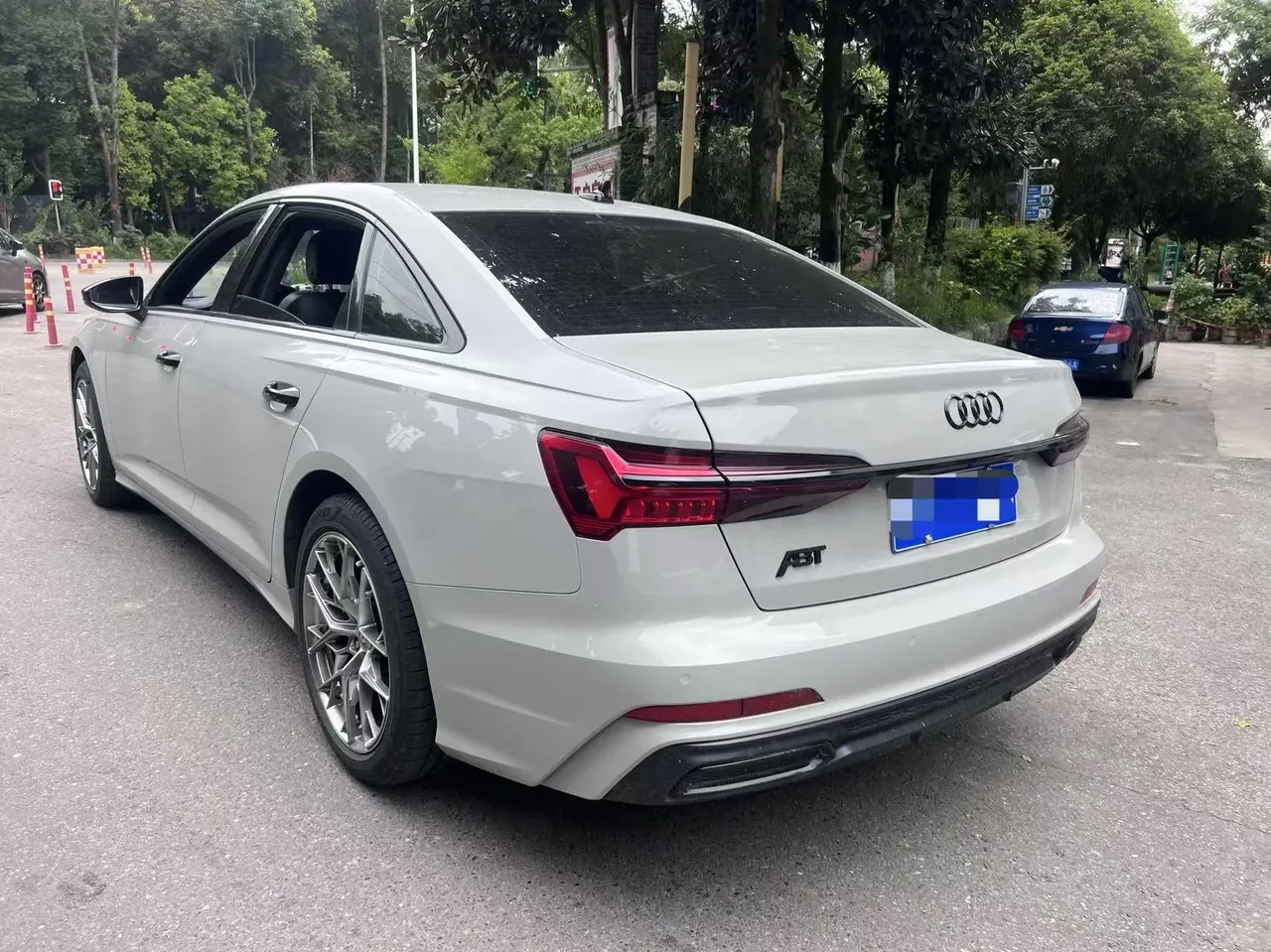 Audi 2020 A6L 2.0TFSI 40TFSI Deluxe Dynamic Automatic 3