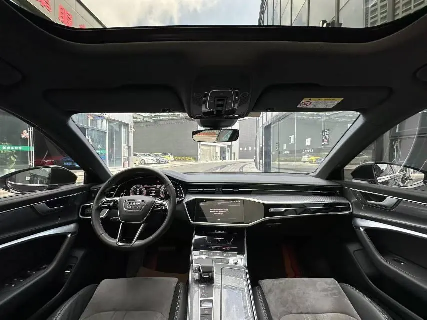Audi 2021 A6L 2.0TFSI 45TFSI Selected Dynamic Automatic 5