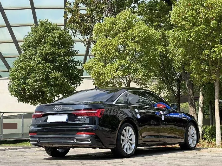 Audi 2021 A6L 2.0TFSI 45TFSI Selected Dynamic Automatic 9