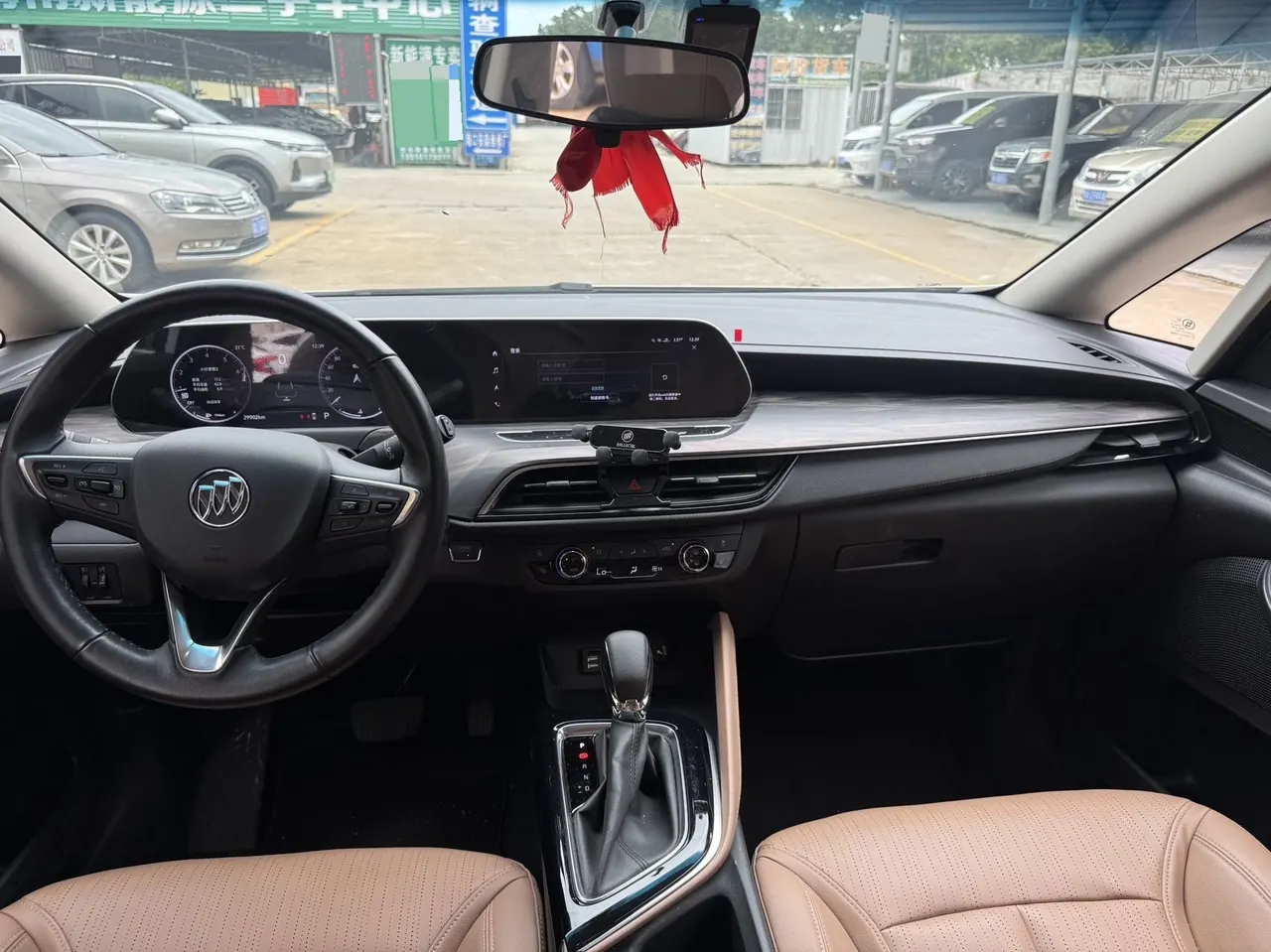Buick 2021 GL6 48V 1.3T 323T interconnected luxury automatic gear 9