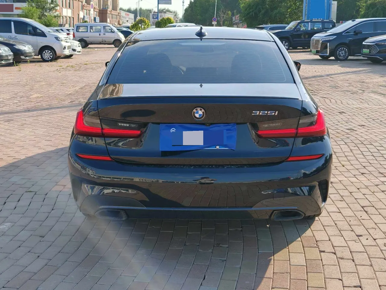 BMW 3 Series 2022 325i 2.0T M Sports Obsidian Night Suit Automatic Gear 8