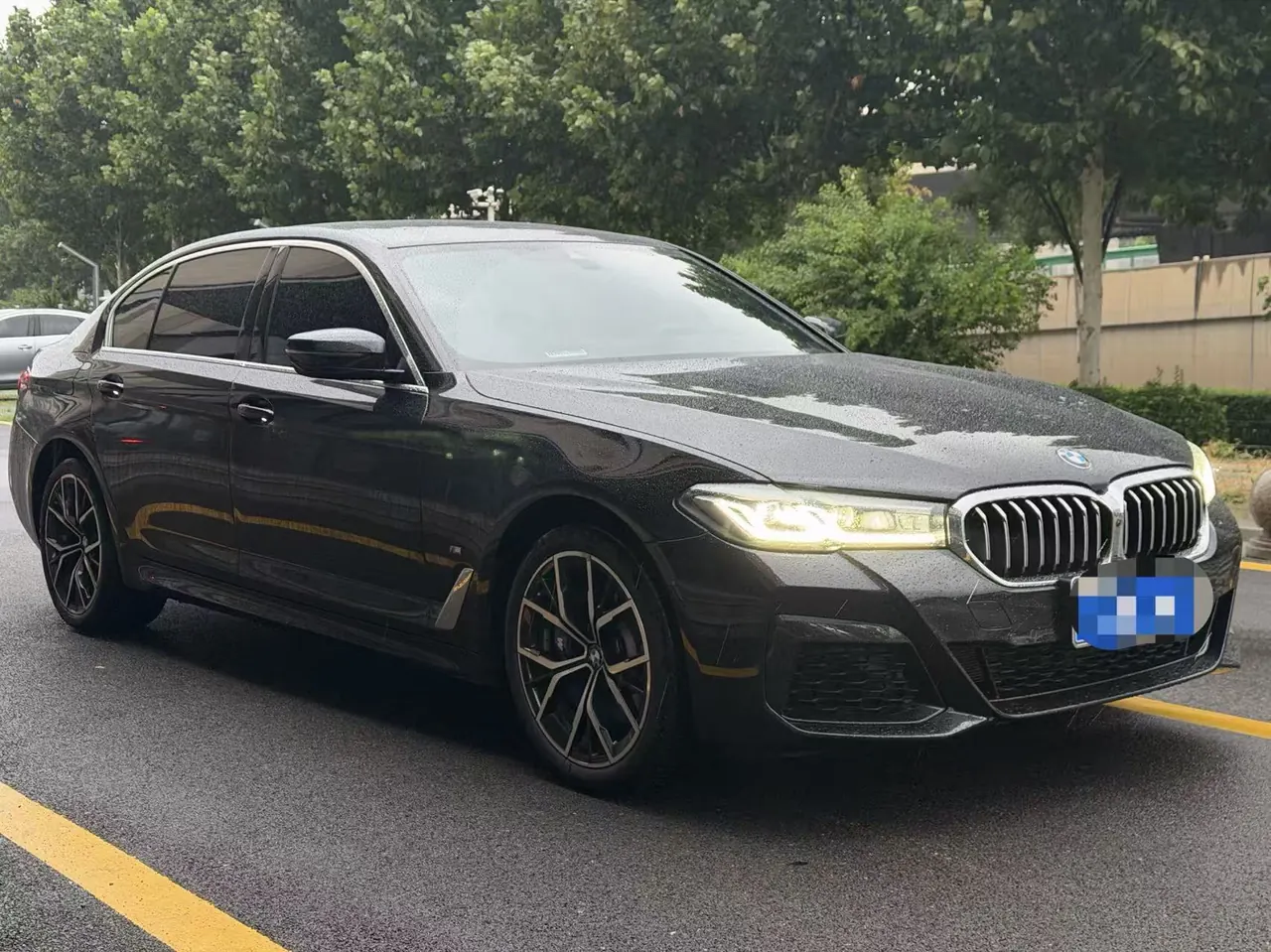 BMW 5 Series 2022 530Li 2.0T Exclusive M Sports Suit (Modified) Automatic Gear 3