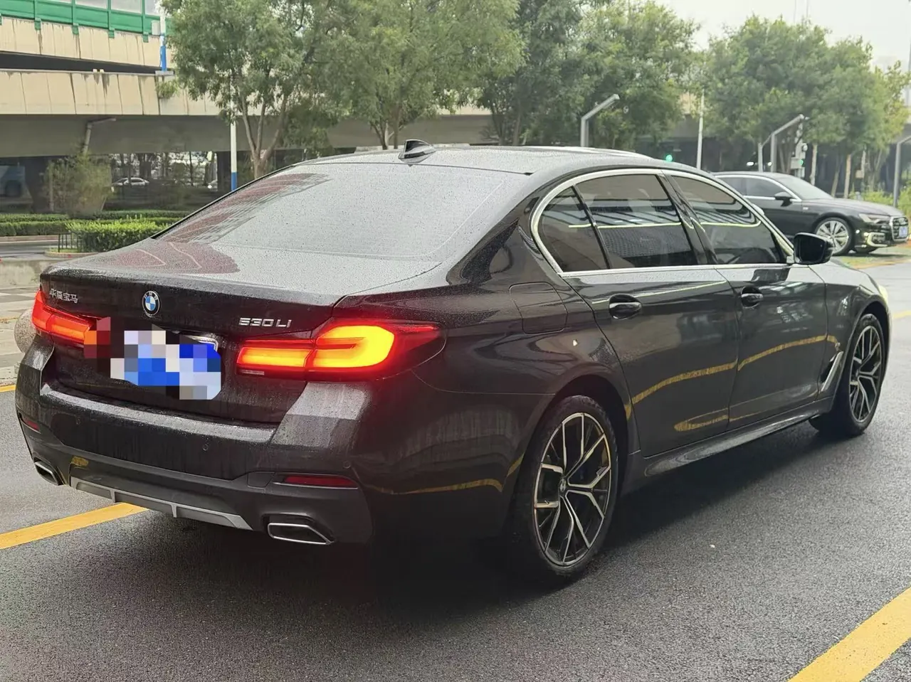 BMW 5 Series 2022 530Li 2.0T Exclusive M Sports Suit (Modified) Automatic Gear 4
