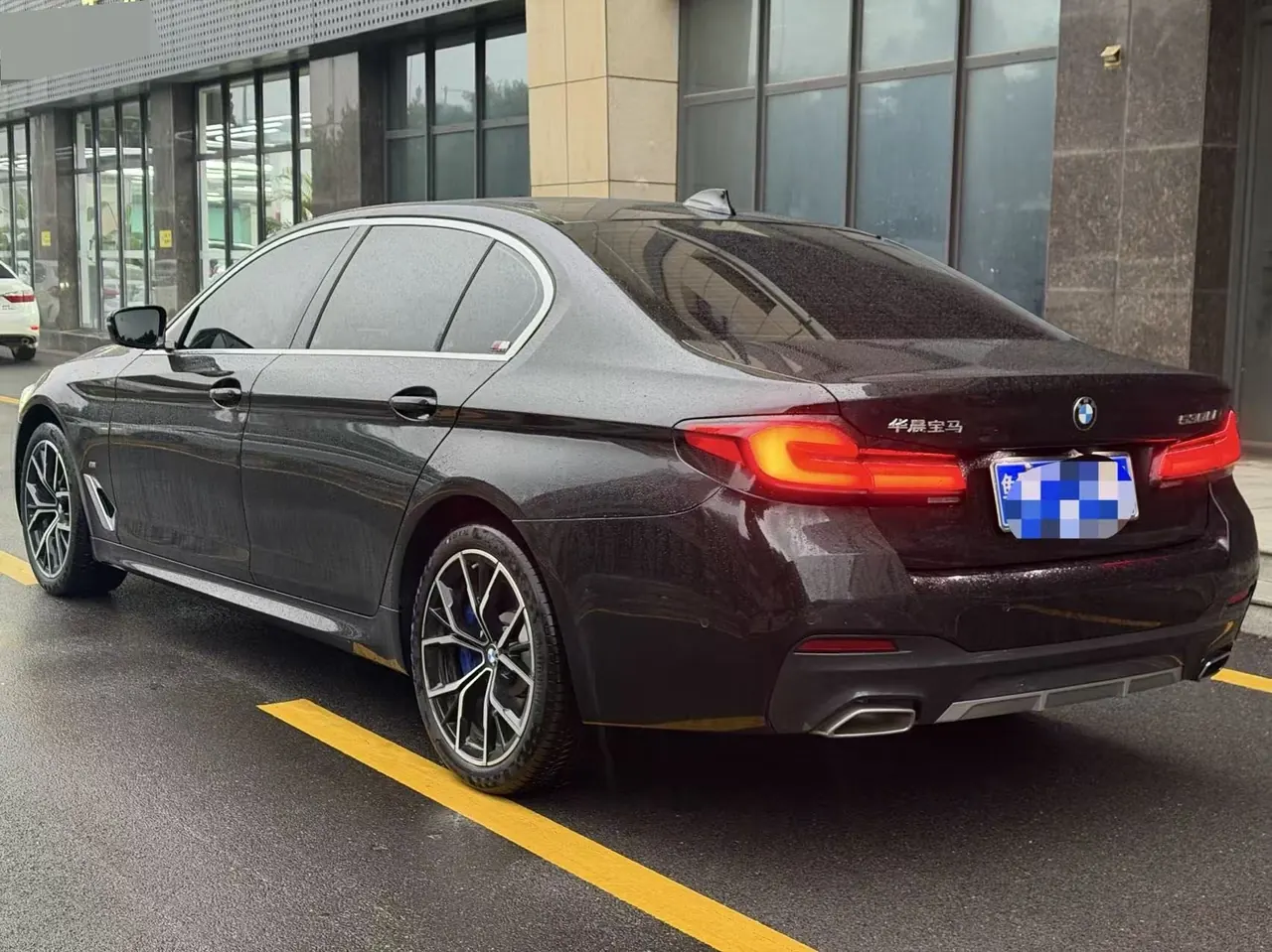 BMW 5 Series 2022 530Li 2.0T Exclusive M Sports Suit (Modified) Automatic Gear 6