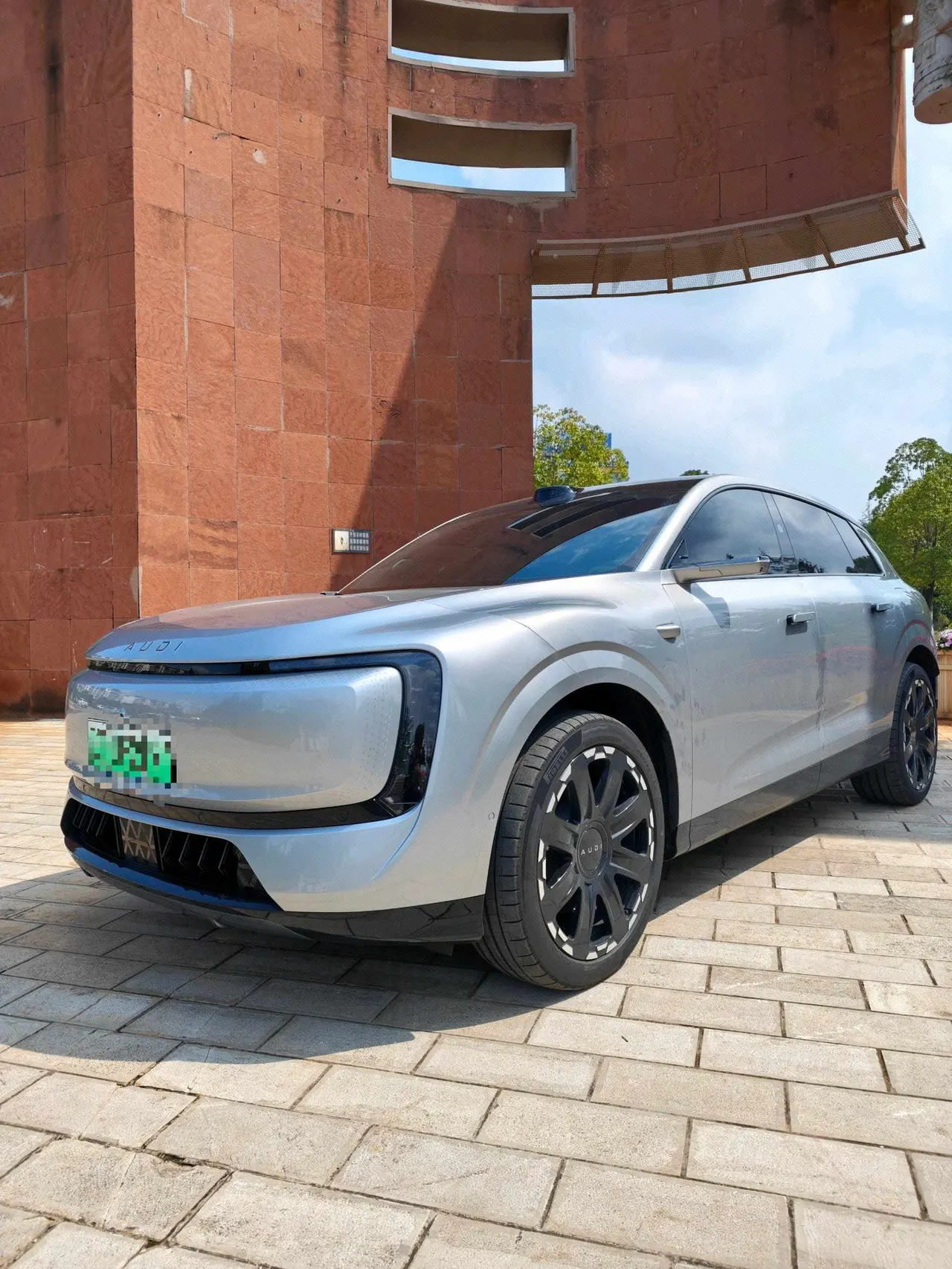 Audi 2026 E7X Pioneer Quattro Automatic - View 1