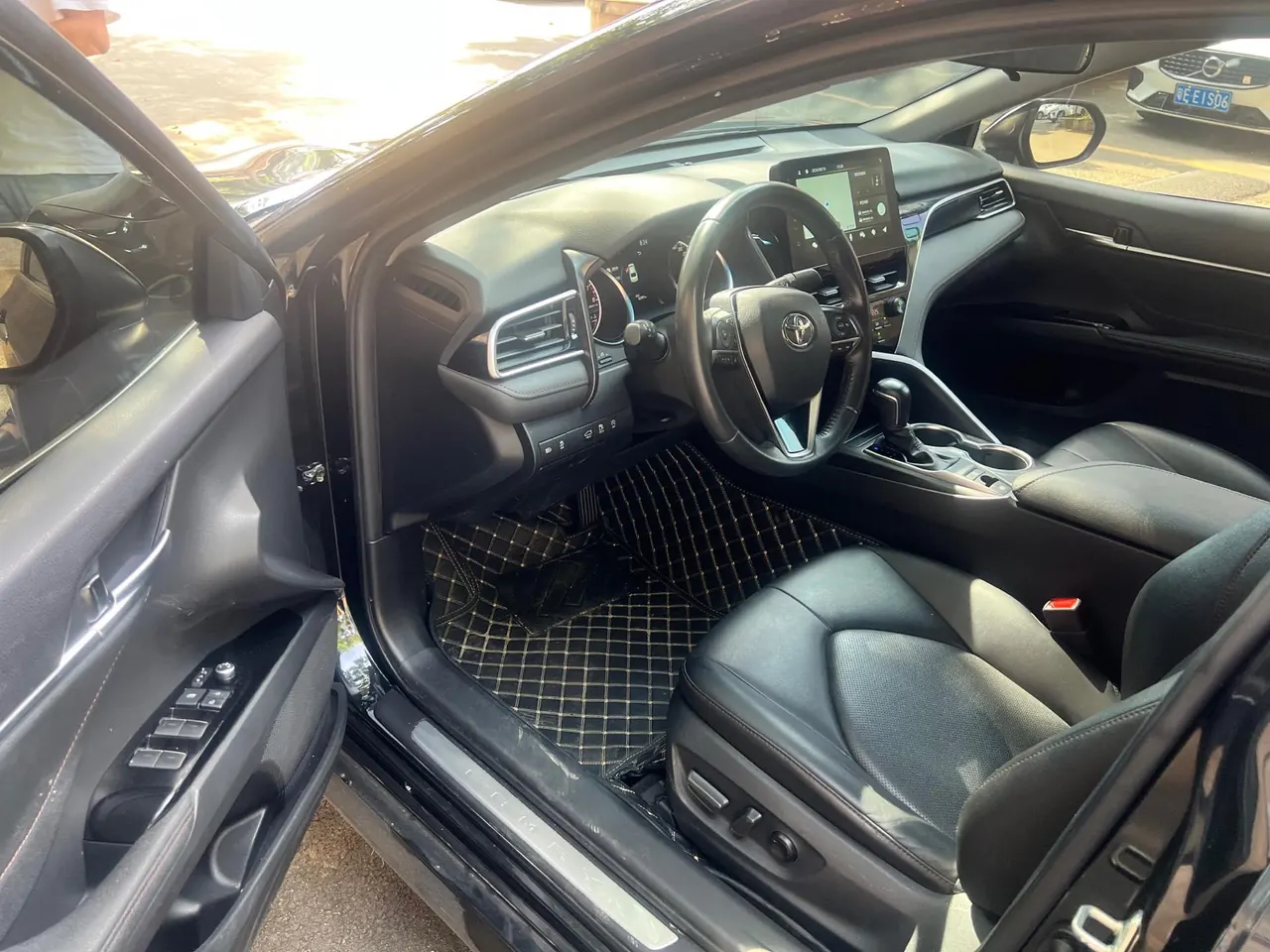 Toyota 2021 Camry 2.0G Stepless Deluxe Edition Automatic Gear 2