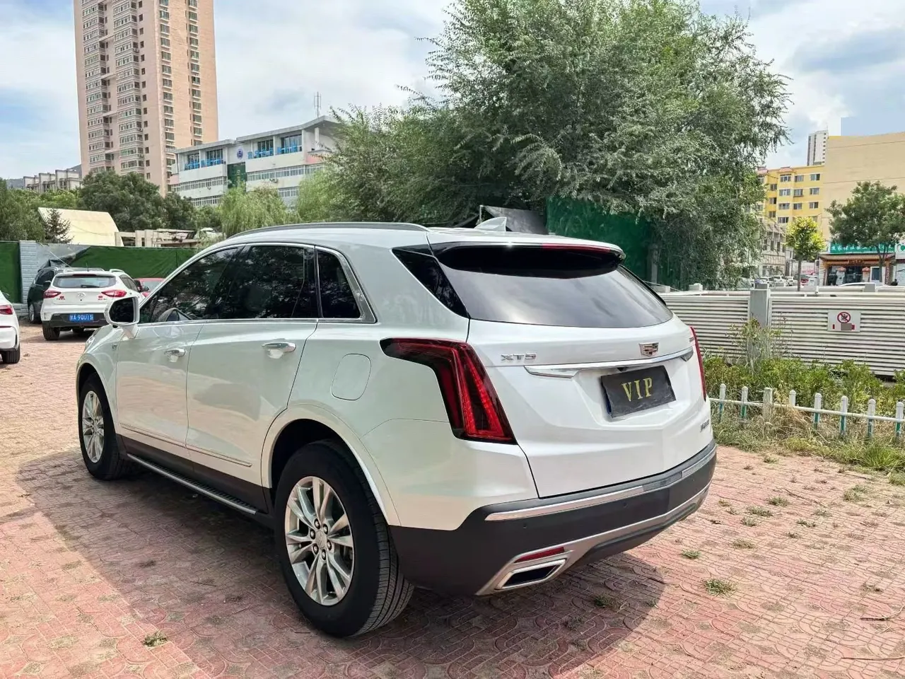 Cadillac 2021 XT5 48V 2.0T Two-Drive Luxury Automatic Gear 6