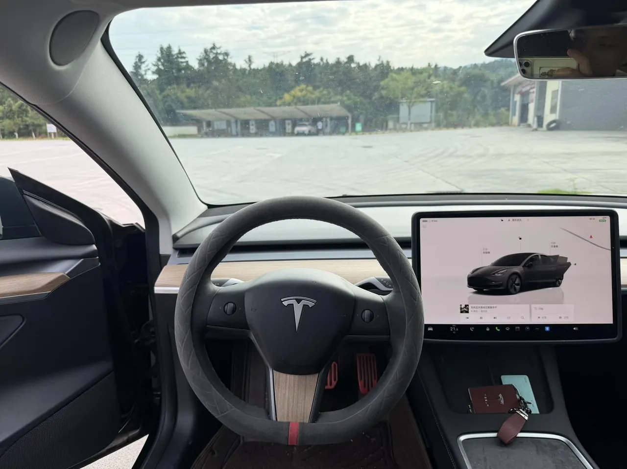 Tesla 2022 Model 3 rear-wheel drive version of automatic transmission 5
