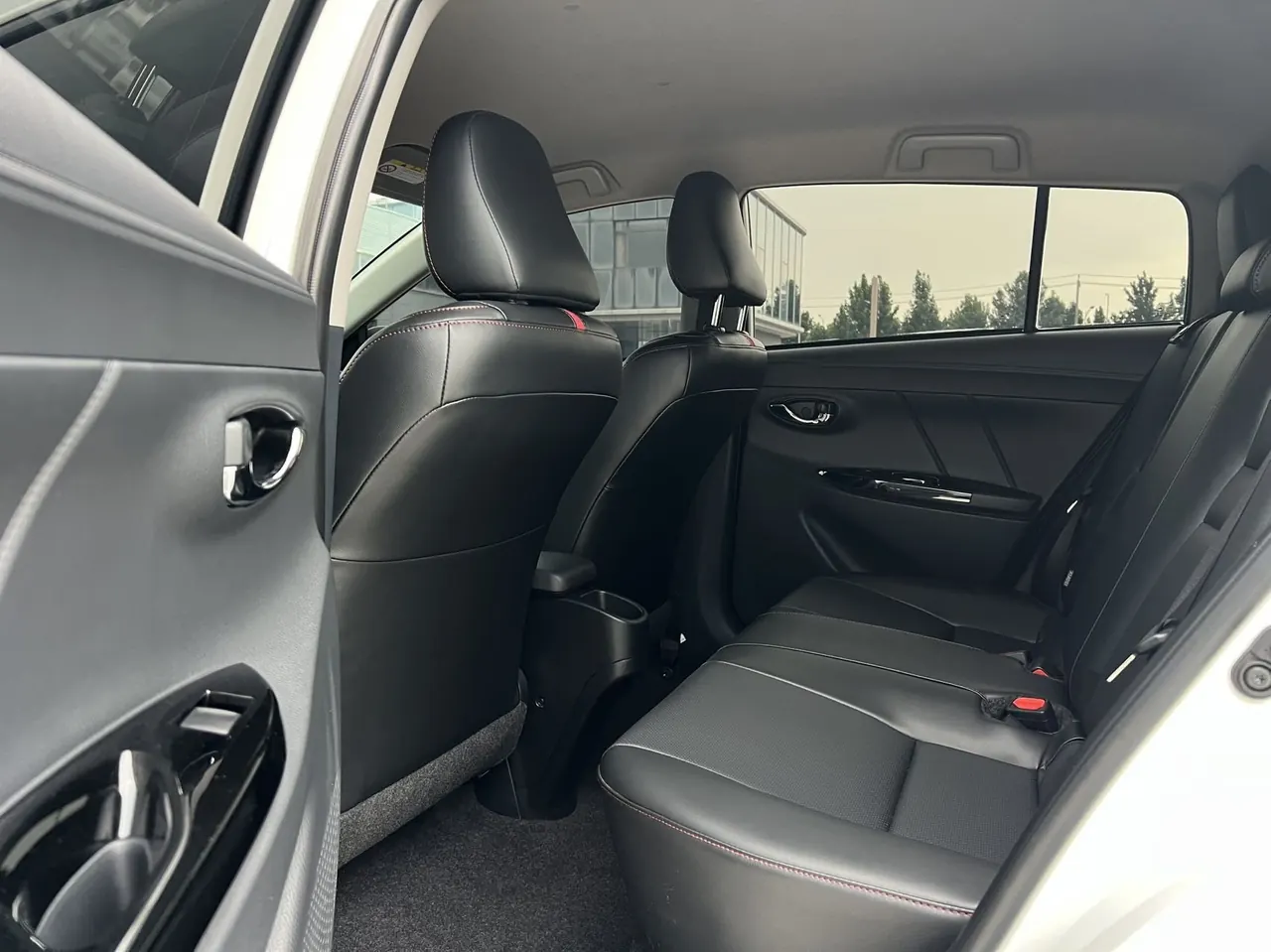 Toyota yaris 2022 YARiS L to dazzle X 1.5 stepless luxury PLUS version of automatic gear 9
