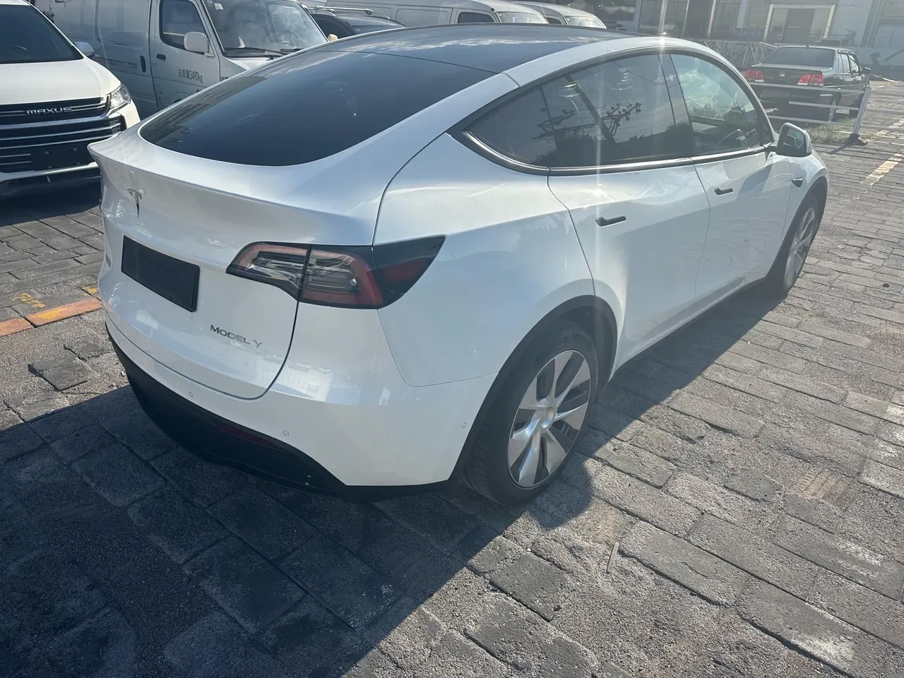 打开图片灯箱:Tesla 2022 Model Y rear-wheel drive version (facelift) automatic gear