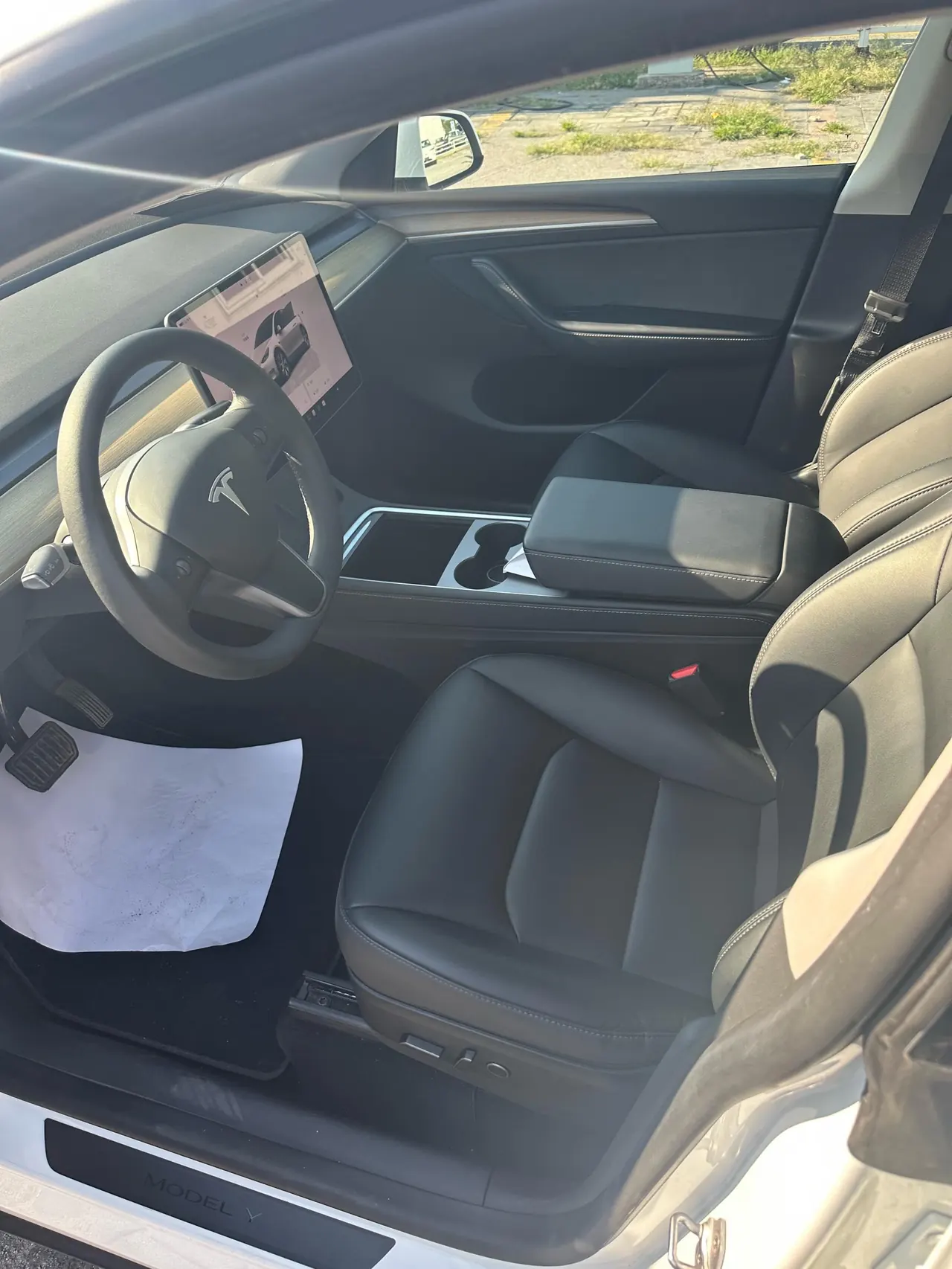 Tesla 2022 Model Y rear-wheel drive version (facelift) automatic gear 4