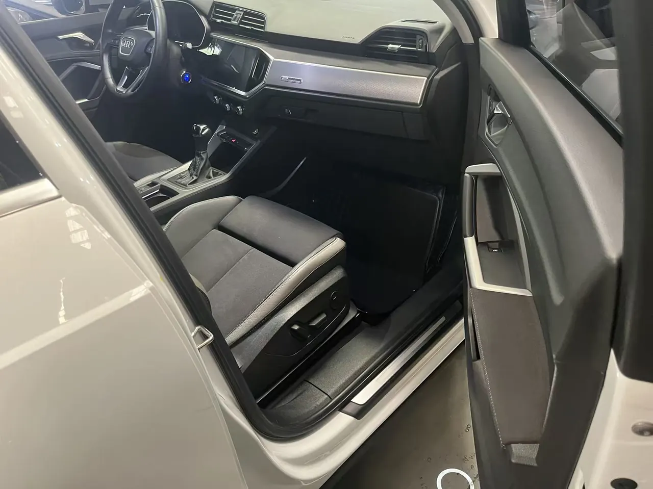 Audi 2022 Q3 1.4TFSI 35TFSI Aggressive Dynamic Automatic 4