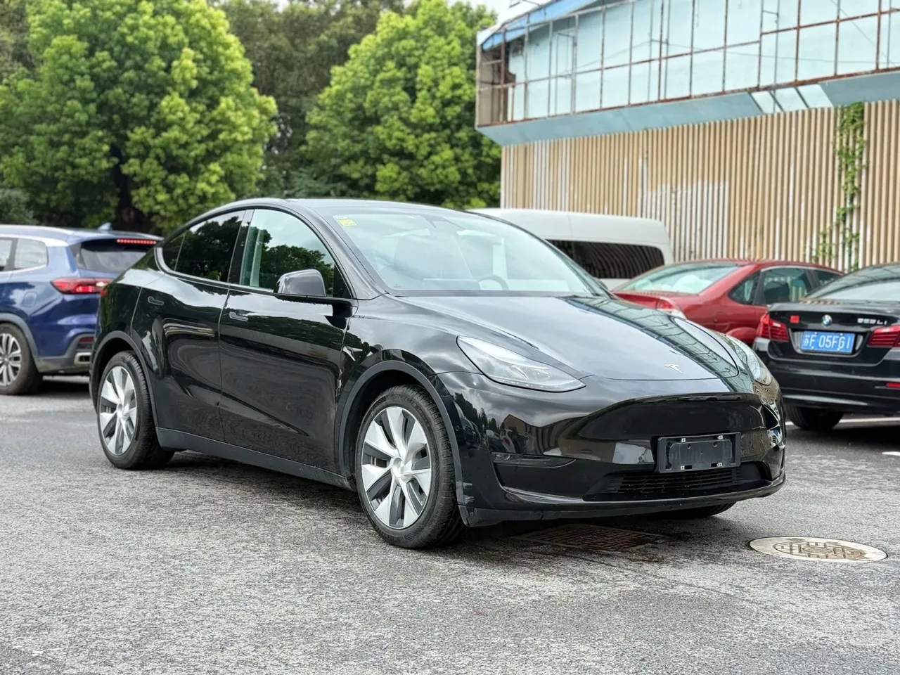 Tesla 2021 Model Y long endurance all-wheel drive version automatic transmission 3