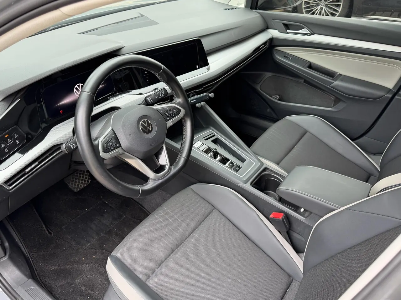 Volkswagen 2021 Golf 8 PRO 1.4TSI 280TSI Automatic 5