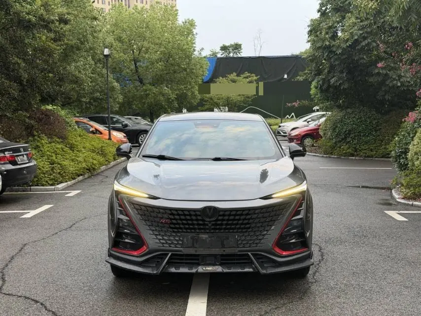 ChangAn 2021 UNI-T 1.5T Sports Flagship Automatic Gear 3